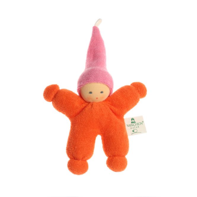 Hovedbilde Nanchen Natur bitteliten dukke spiss lue oransje